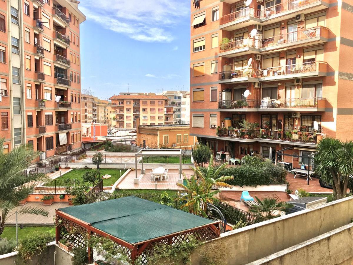 Metro A Modern Apartment Rome Exterior photo